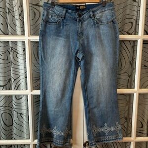 Suzanne Betro 10 Embroidered Cuff wide Leg Jean